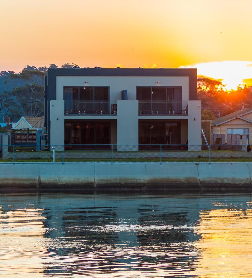 Ulverstone Waterfront Apartments Kültér fotó